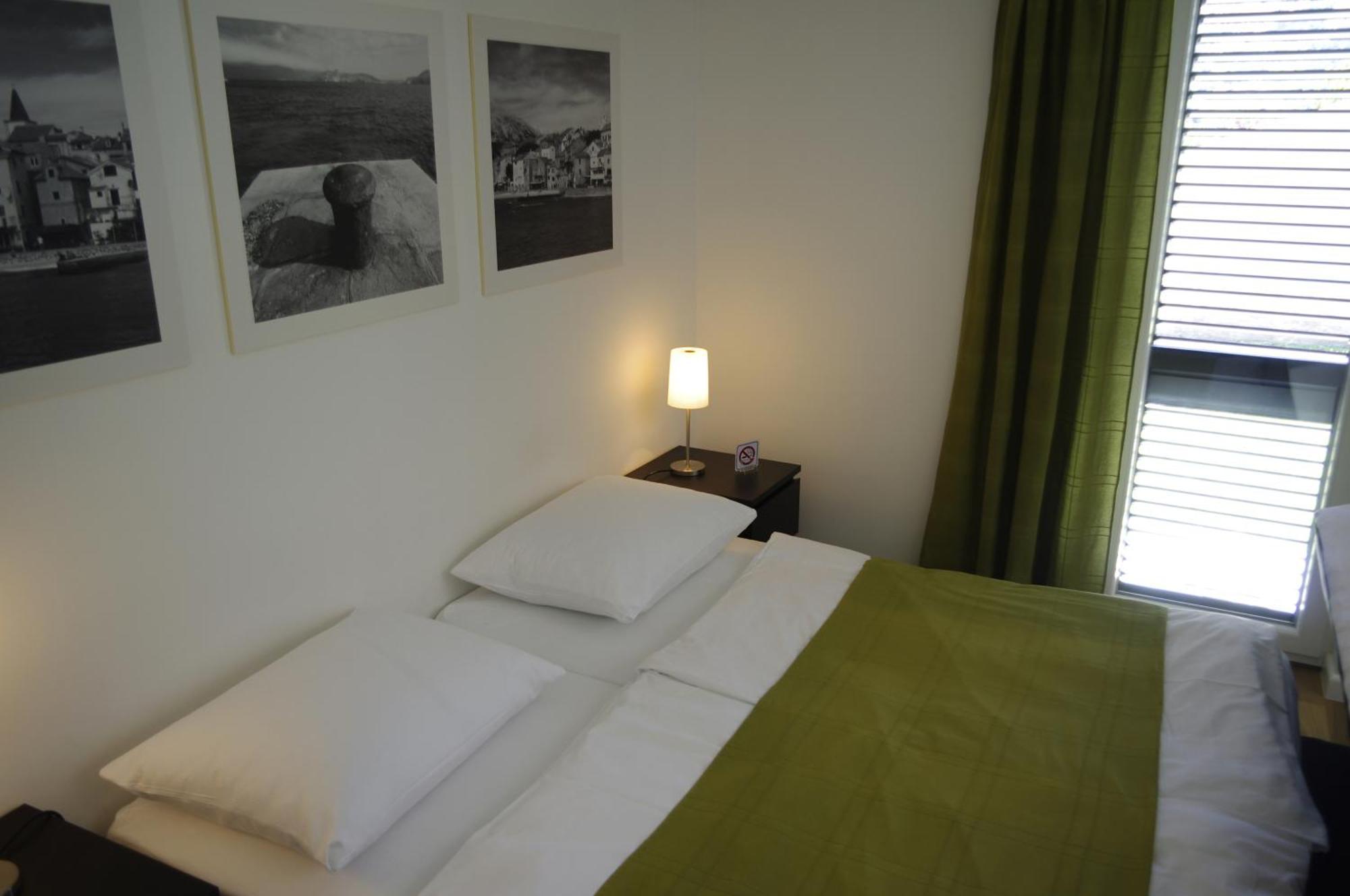 Santis10 Apartment *